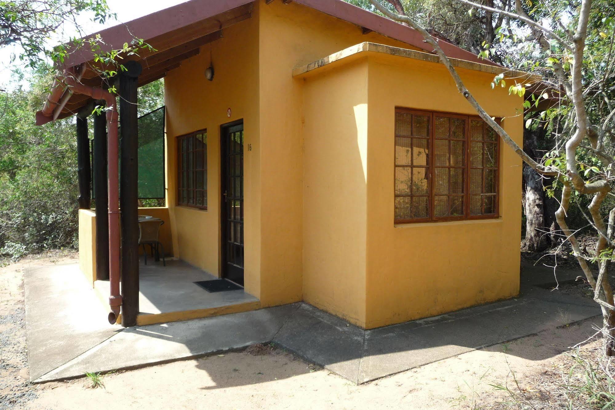Hotel Isinkwe Backpackers Bushcamp Hluhluwe Esterno foto