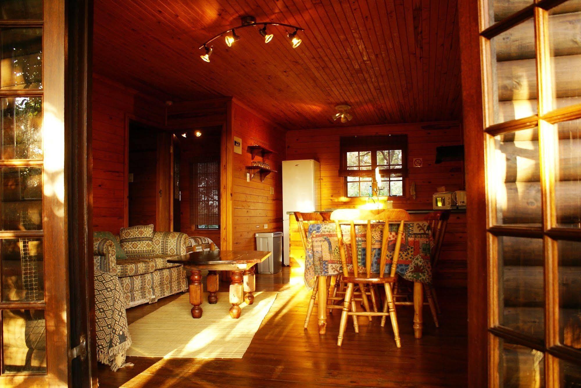 Hotel Isinkwe Backpackers Bushcamp Hluhluwe Esterno foto