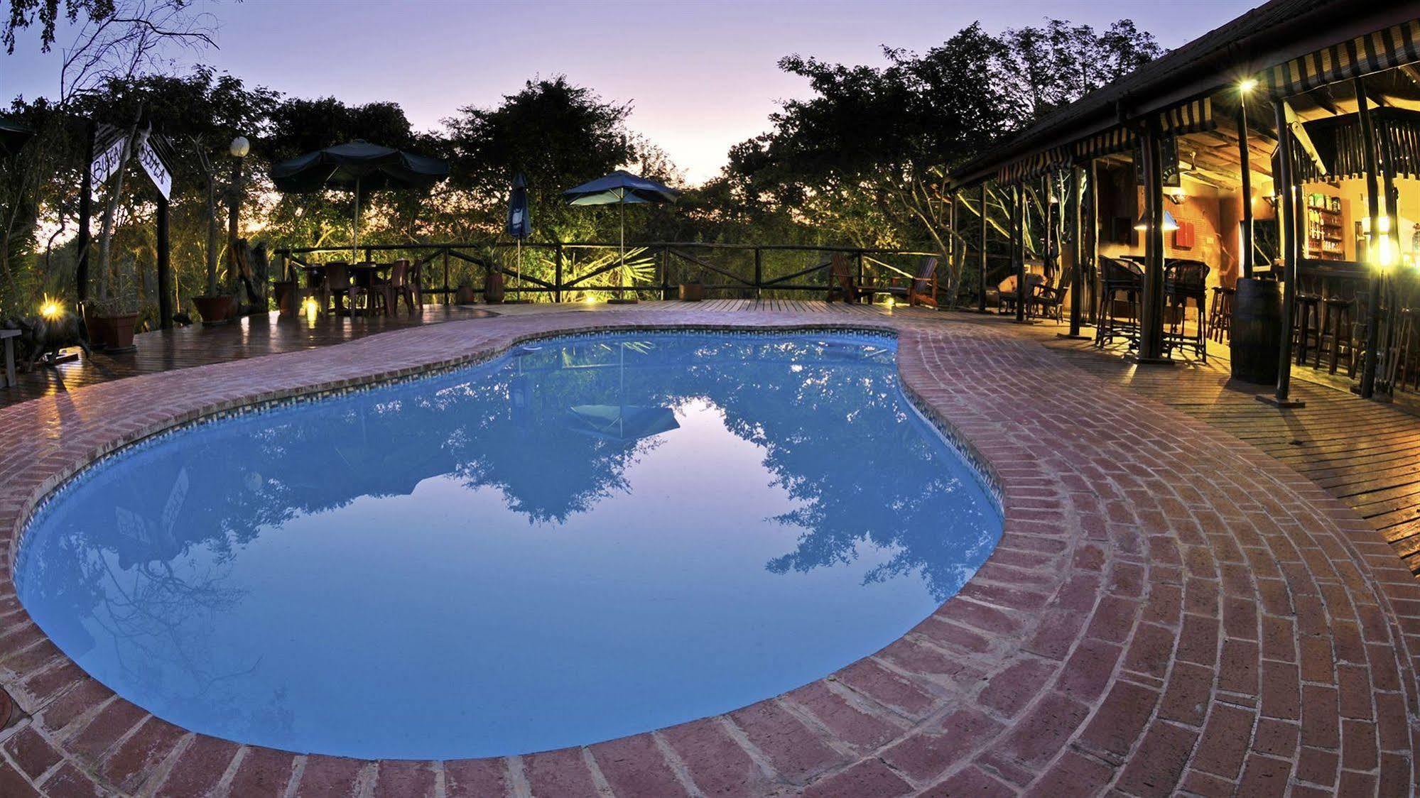 Hotel Isinkwe Backpackers Bushcamp Hluhluwe Esterno foto